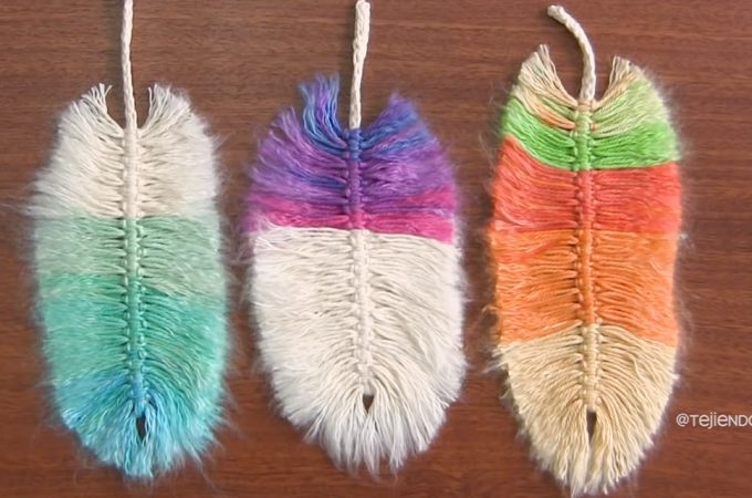 Crochet Feathers Image
