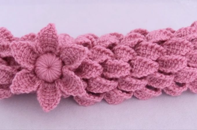 Crochet Headband Image