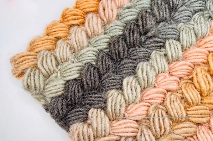 Braided Stitch Featured Image - Watch this tutorial to learn crochet braided stitch! This beautiful stitch resembles a braid and it's a easy stitch in comparison to others we tried before.