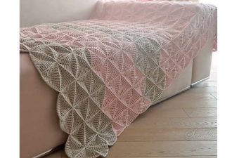 Crochet Triangles Bed Cover Anyone Can Make