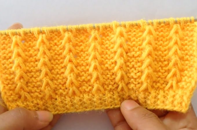 Knitting Stitch Featured Image - Learn how to work this pretty knitting stitch by watching this tutorial! Keep reading for tips on how you can use this pattern to knit some of all time favorite knitting projects.