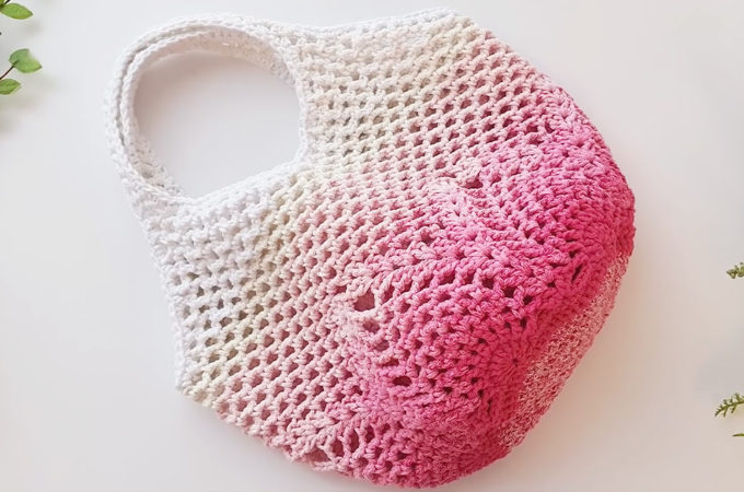 Crochet Pineapple Net Bag Featured - This free video tutorial in English subtitles covers how to make a crochet pineapple net bag, a unique stitch that I challenge all beginners to try!! You will learn that crocheting this charming accessory is not only simple, but also a lot of fun!