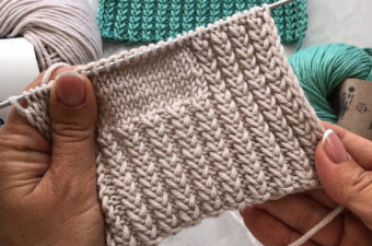 Knitted Border For Dresses Of Any Kind