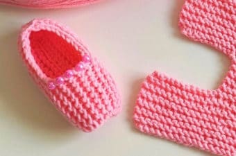 Knitted Baby Shoes To Make As Gift