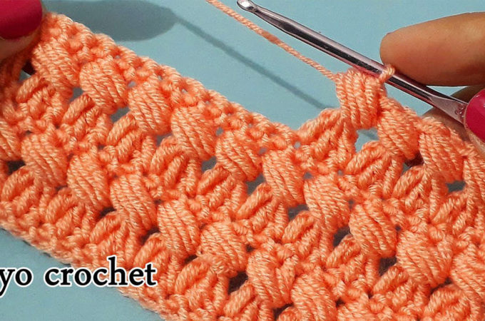 Puffy Crochet Stitch Featured Image - Watch this tutorial to learn a lovely puffy crochet stitch! This crochet puff stitch has the most interesting texture of any crochet pattern I have encountered!