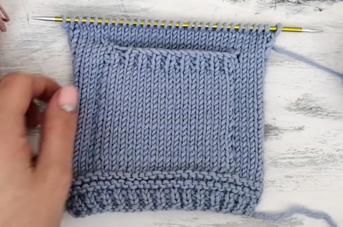 Knitting Pocket Featured Image - Learn how to work this special knitting pocket by watching this free video tutorial! Keep reading for tips on how to master the technique of making this tight pocket.