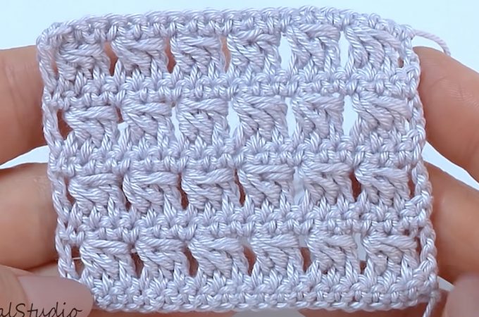 Crochet 3D Stitch Featured Image - This tutorial will walk you through a beautiful crochet 3D stitch pattern for your favorite projects. Keep reading tips, uses and materials!
