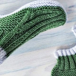 Knitted Slipper Socks Featured Image - These knitted slipper socks are super easy to make and comes with great details and explanation. This pattern provides room for creativity and colors in the design.