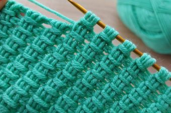 Entrelac Tunisian Crochet Featured Image - Learn a marvellous entrelac tunisian crochet stitch just by following few steps. This pattern is very simple to learn and gives the fabric wonderful look.