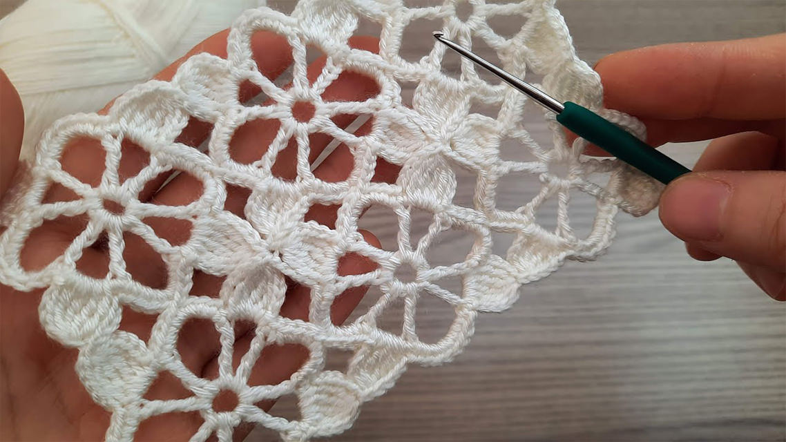 Crochet Flower Motif You Should Learn - CrochetBeja