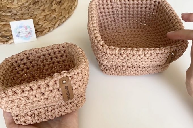 Crochet Square Basket Featured Image - Learn making a beautiful crochet square basket. These baskets are a very useful accessory and really quick to make!