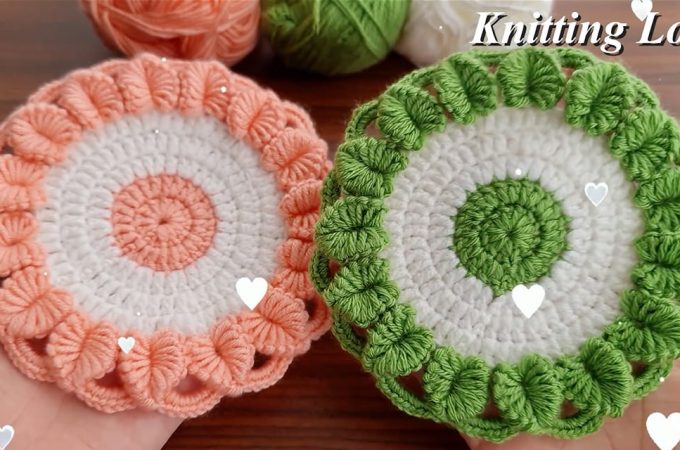 Crochet Flower Round Motif Featured - If you're looking for a quick and easy project, why not try making this crochet flower round motif. This pattern is perfect for beginners and it takes no time to finish.