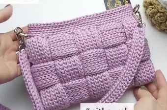 Crochet Wicker Bag Featured - This crochet wicker bag is a stellar project for gifting for the holiday season. You just need to follow this tutorial to learn how to finish it easily.