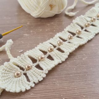 Crochet Lace Headband Featured - Let's make this beautiful crochet lace headband. It's very easy to make and you will love the result.