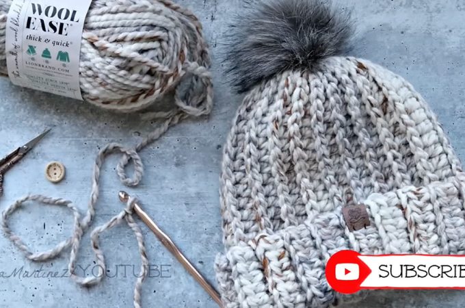 Easy Crochet Beanie Featured - Let's learn how to make this easy crochet beanie with this knitting look to make a great gift for your loved ones.