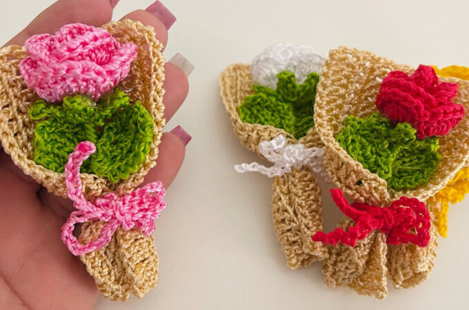 Crochet Mini Bouquet Featured - There’s something incredibly charming about a handmade crochet mini bouquet. With a blend of intricate stitches and vibrant yarn colors, you can craft a stunning bouquet that never wilts!