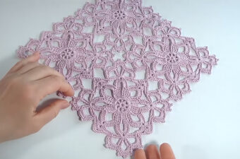 Crochet Lace Flower Square Featured - Crochet has long been an art of patience and creativity, and few patterns embody elegance like the crochet lace flower square.